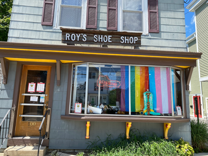 Roy's Shoe Shop | Portland Maine | Deering Center | Stevens Square at Baxter Woods Neighborhood
