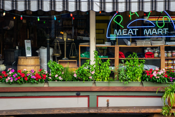 Pat's Meat Mart nearby Stevens Square in Portland, Maine | 55 Plus Community in Maine | Over 55 Communities